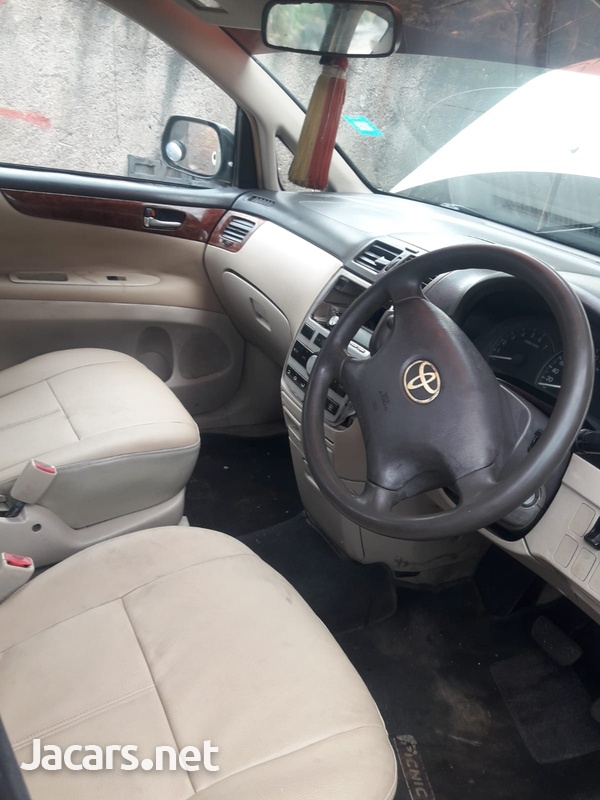 Toyota Fortuner 2,0L 2006-3