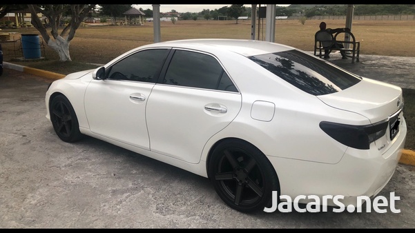 Toyota Mark X 2,5L 2013-5