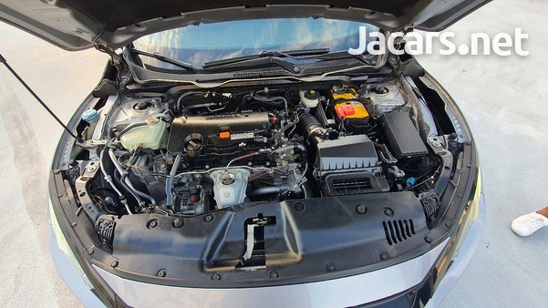 Honda Civic 2,0L 2018-7