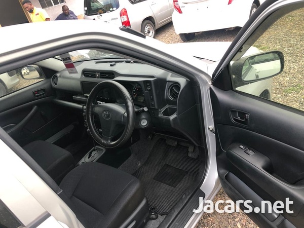 Toyota Probox 1,5L 2017-6