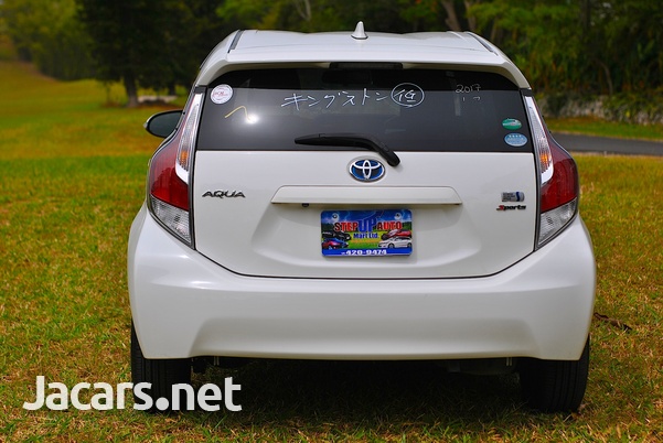 Toyota Aqua 1,5L 2017-6
