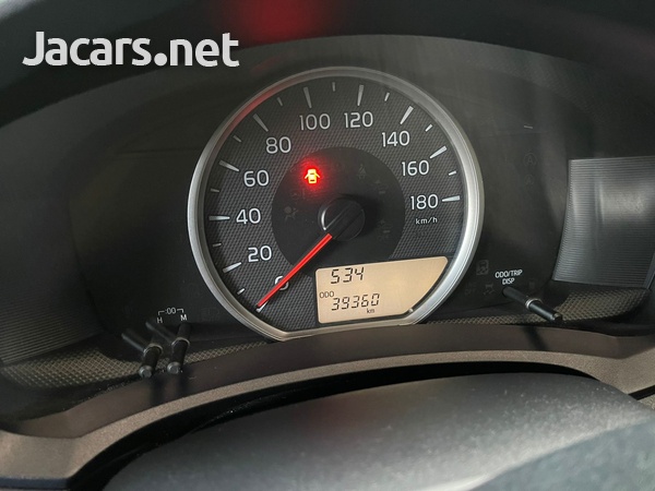 Toyota Axio 1,5L 2016-7