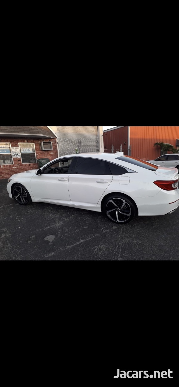 Honda Accord 2,0L 2020-2