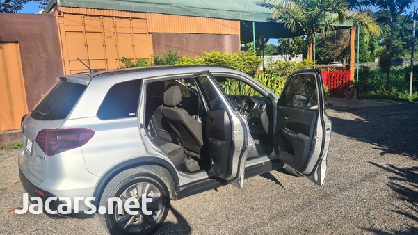 Suzuki Vitara 1,5L 2020-6