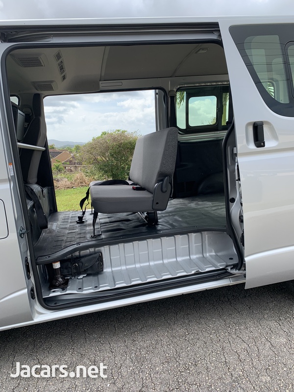 2016 TOYOTA HIACE-4