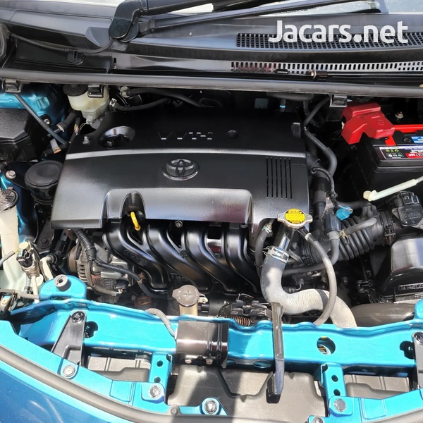 Toyota Vitz 1,5L 2013-9