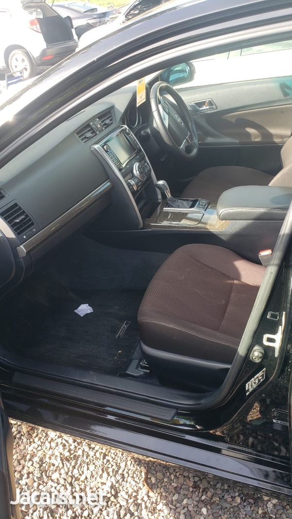 Toyota Mark X 2,5L 2016-2