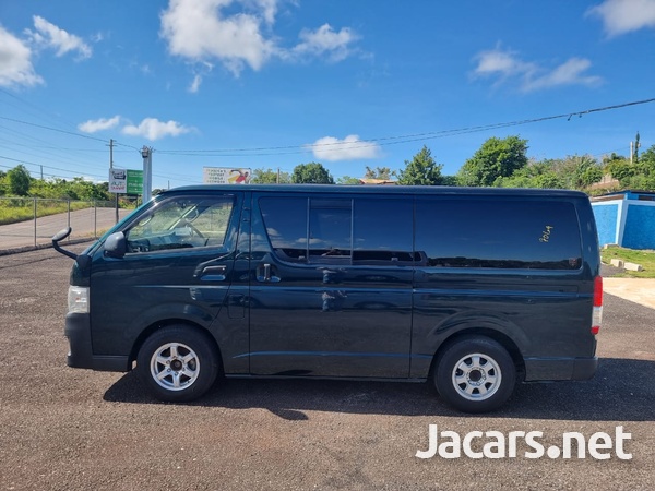 Toyota Hiace 2,0L 2013-4