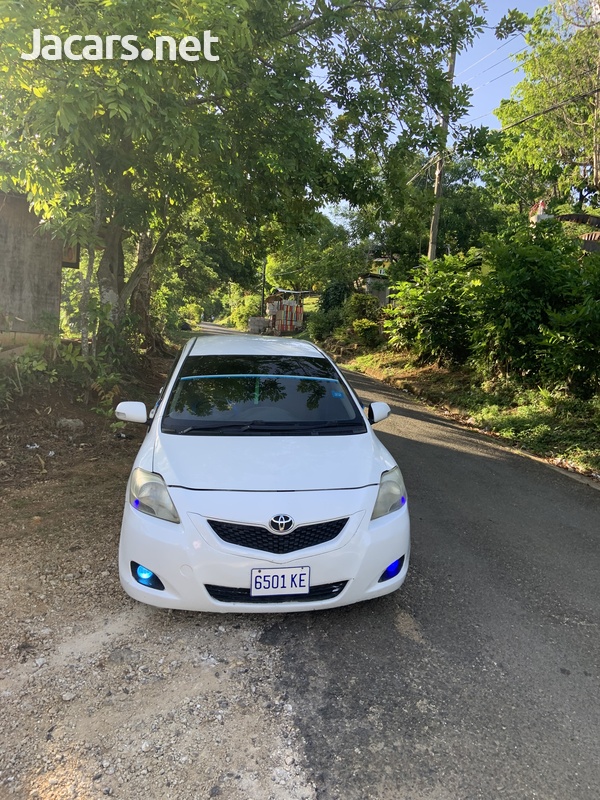 Toyota Belta 1,8L 2010-3