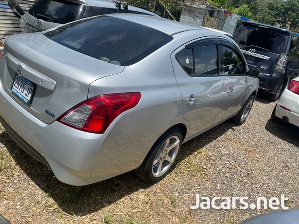 Nissan Latio 1,2L 2015-10