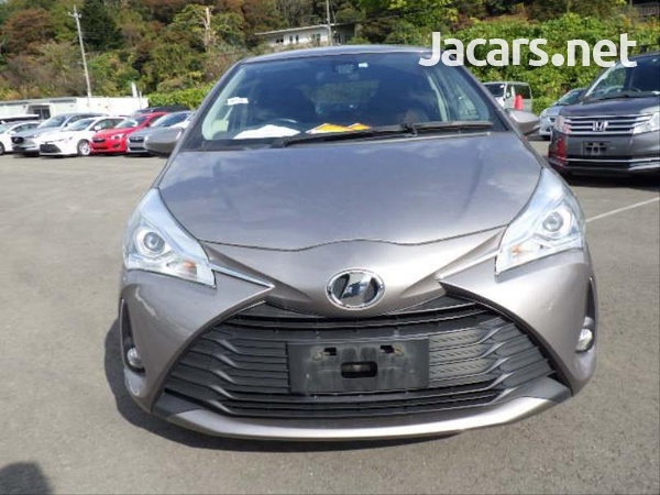 Toyota Vitz 1,3L 2017-7
