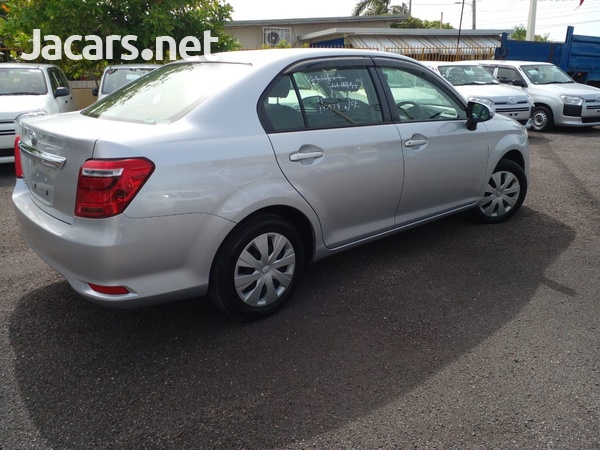 Toyota Axio 1,5L 2017-10