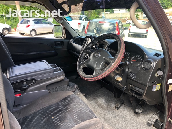 Nissan Caravan 2,0L 2012-3