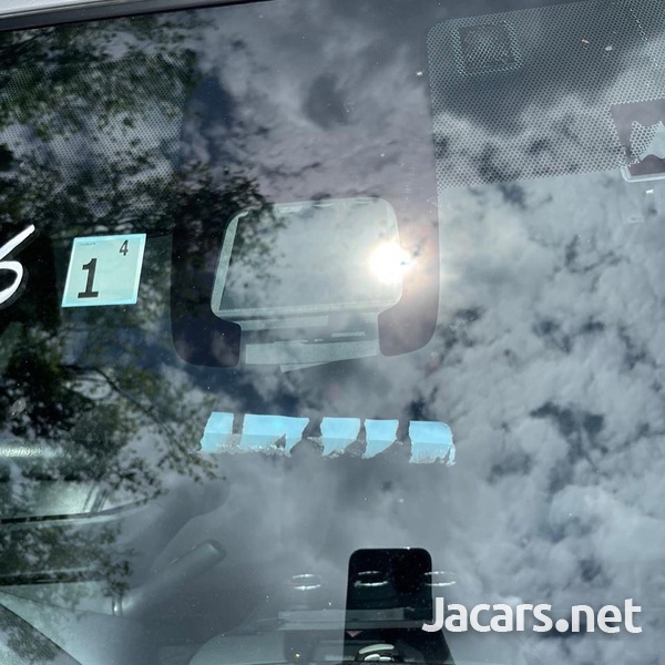 Toyota Axio 1,3L 2017-5