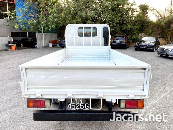 2013 Isuzu Flat Bed Truck-6