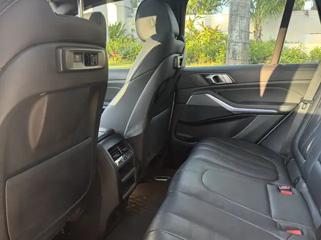 BMW X5 2,5L 2022, Saint James - 6
