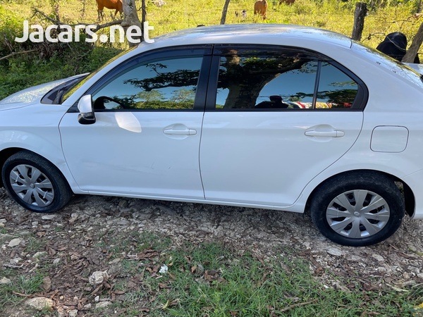 Toyota Axio 1,5L 2016-3