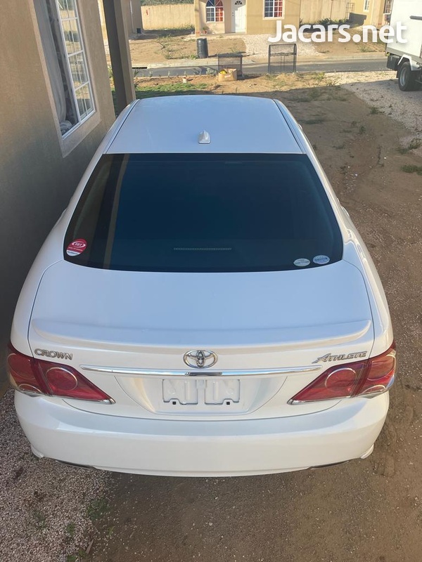 Toyota Crown 3,5L 2012-6