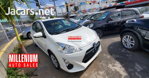 Toyota Aqua 1,5L 2017-16