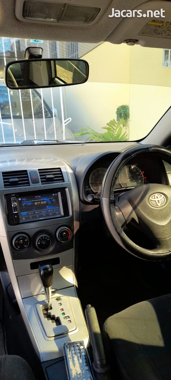 Toyota Fielder 1,8L 2010-8