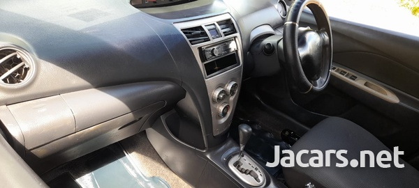 Toyota Yaris 1,5L 2009-10