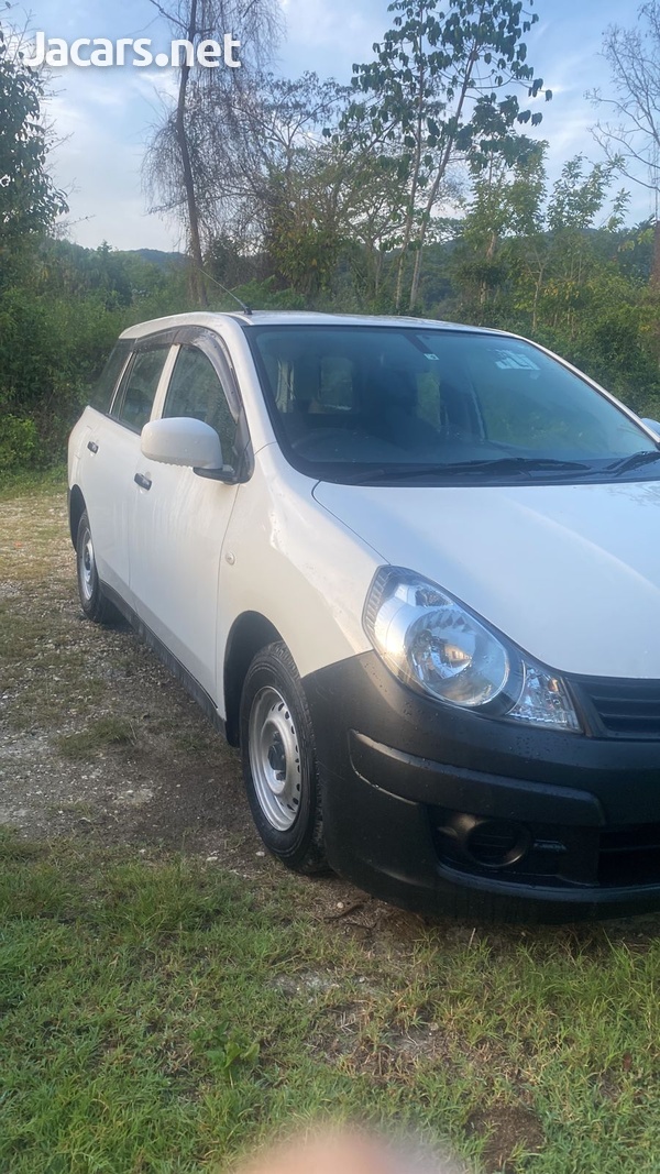 Nissan AD Wagon 1,5L 2016-7