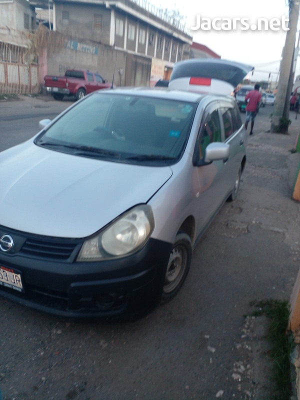 Nissan AD Wagon 1,5L 2014-5