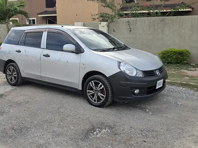 Nissan AD Wagon