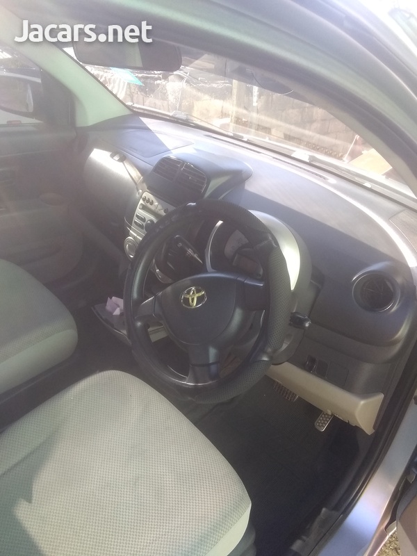 Toyota Passo 1,1L 2005-1