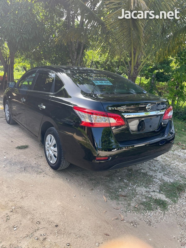 Nissan Sylphy 2,0L 2016-4