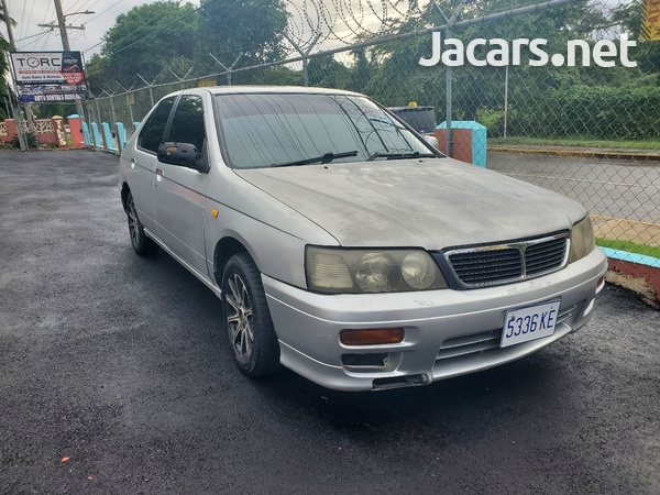 Nissan Bluebird 1,6L 1999-4