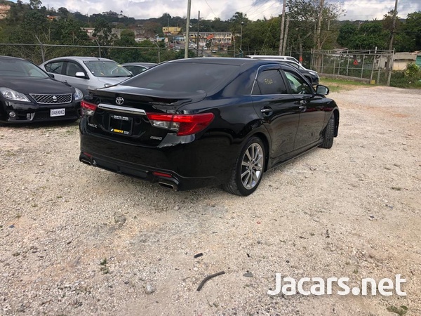 Toyota Mark X 2,5L 2012-4
