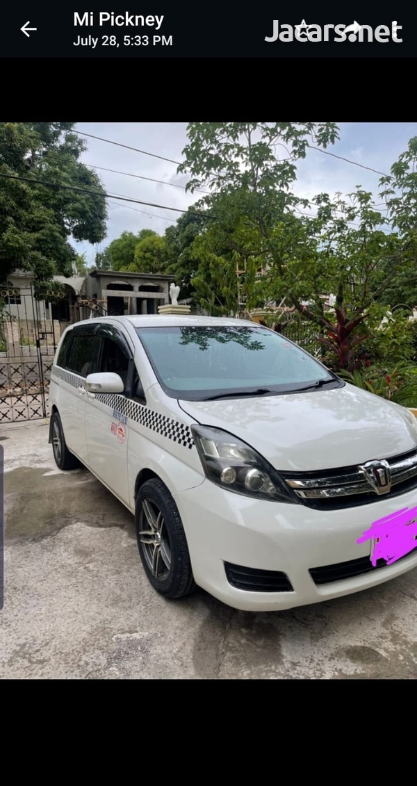 Toyota Isis 2,0L 2012-2