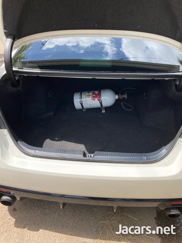 Toyota Mark X 3,5L 2015-8
