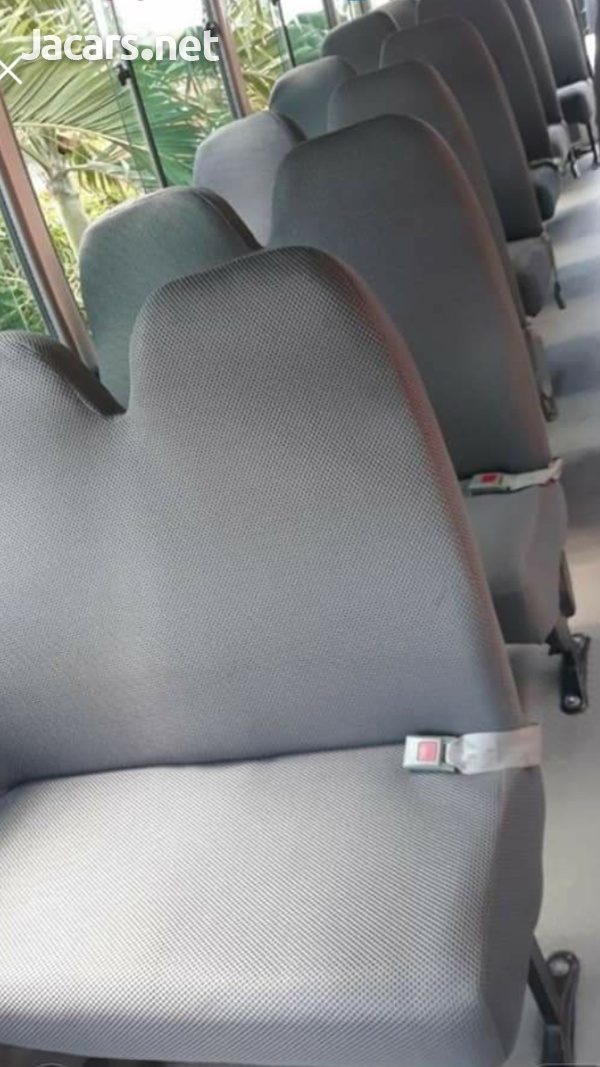 WE BUILD AND INSTALL BUS SEATS FOR TOYOTA HIACE,CARAVAN,COASTER 8762921460-12