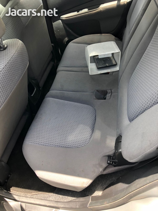 Nissan Wingroad 1,5L 2012-6