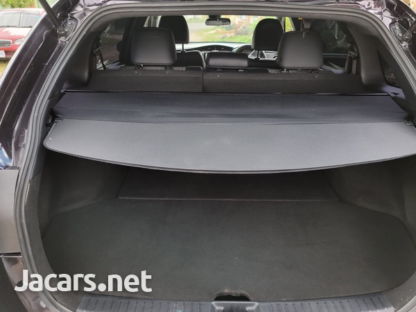 Toyota Fielder 1,8L 2017-6