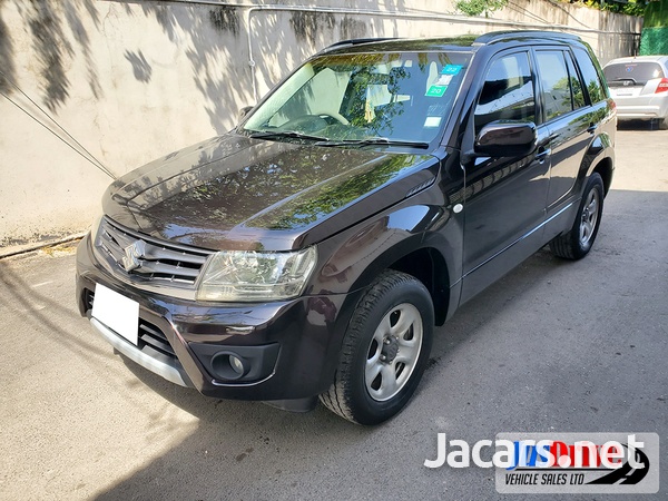 Suzuki Grand Vitara 2,0L 2013-3
