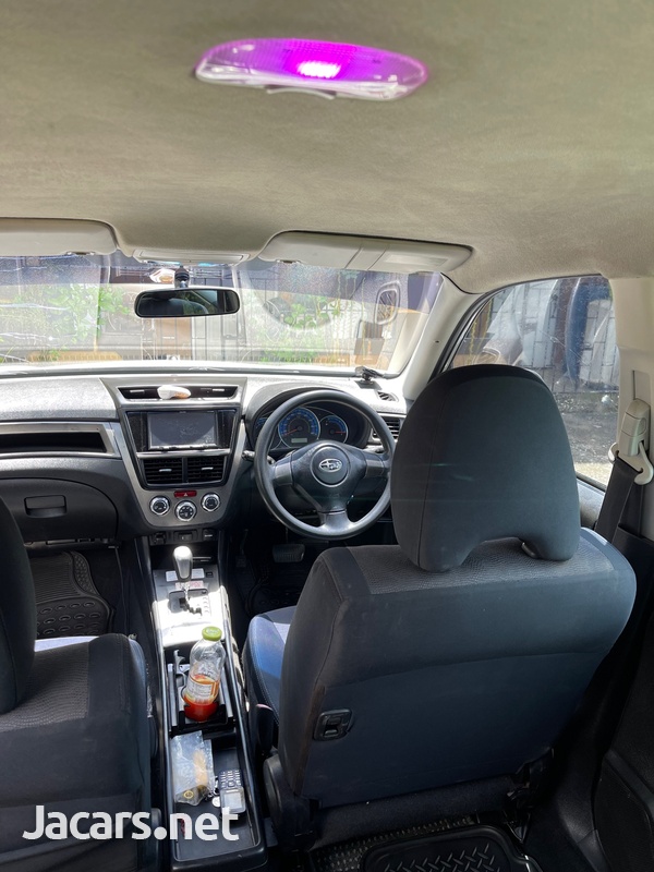 Subaru Exiga 2,0L 2009-4