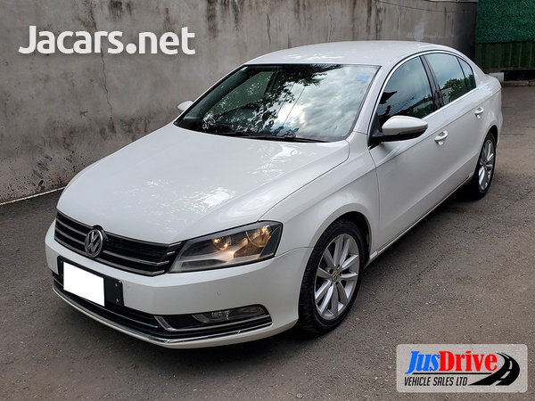 Volkswagen Passat 2,0L 2012-3