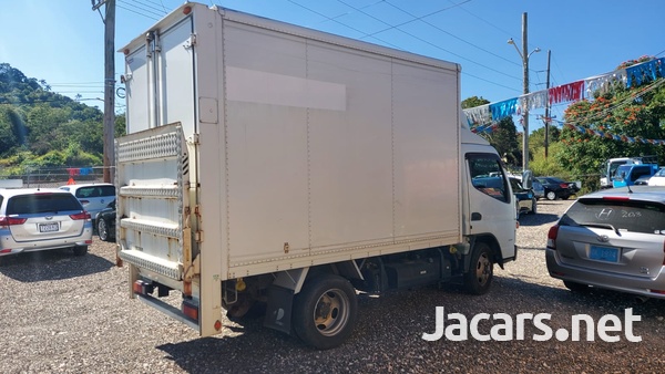 Mitsubishi Fuso Canter 3.5ton Dry Box w/Lift Gate-3