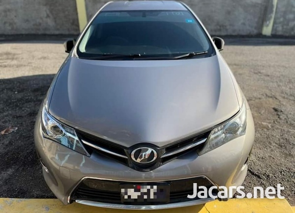 Toyota AURIS 1,8L 2012-16