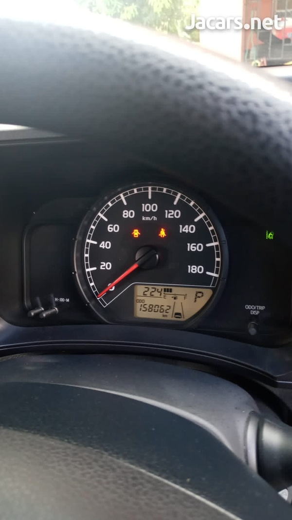 Toyota Succeed 1,6L 2017-4