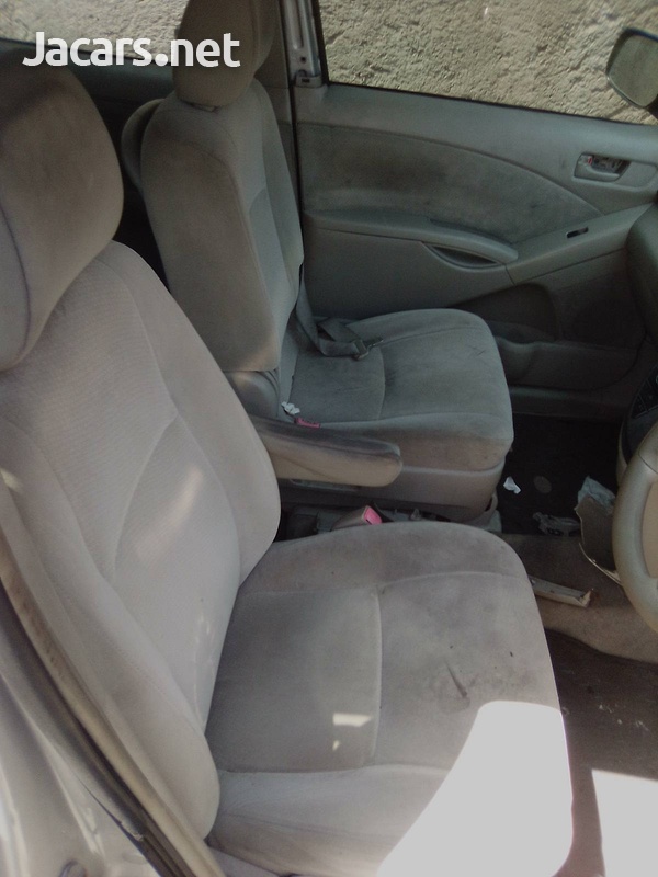 Toyota Isis 1,8L 2012-2