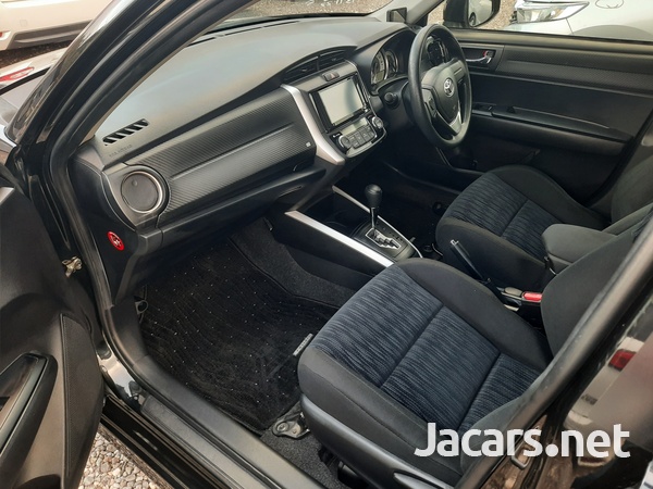 Toyota Fielder 1,5L 2013-8