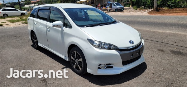 Toyota Wish 1,8L 2013-1