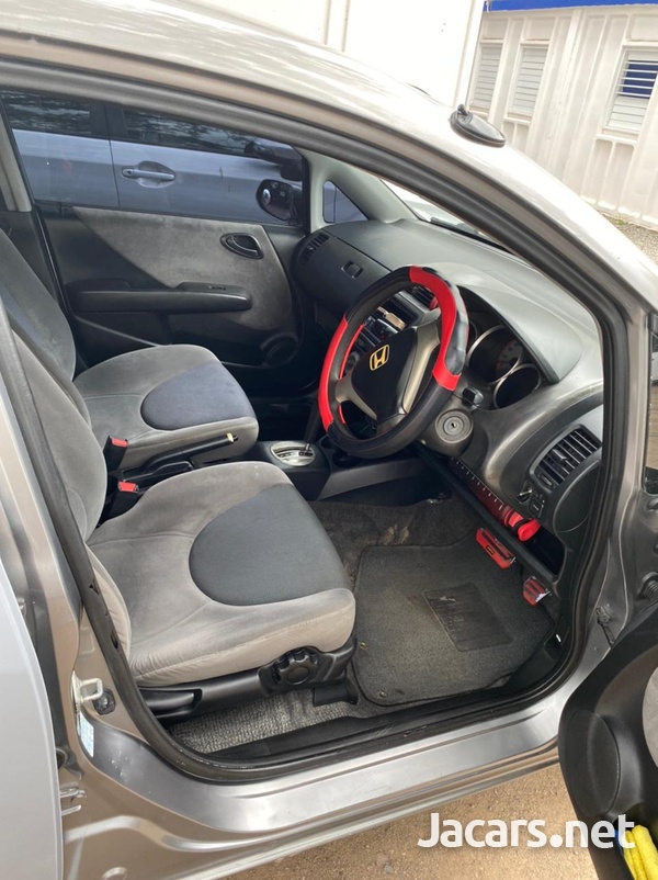 Honda Fit 1,3L 2005-5