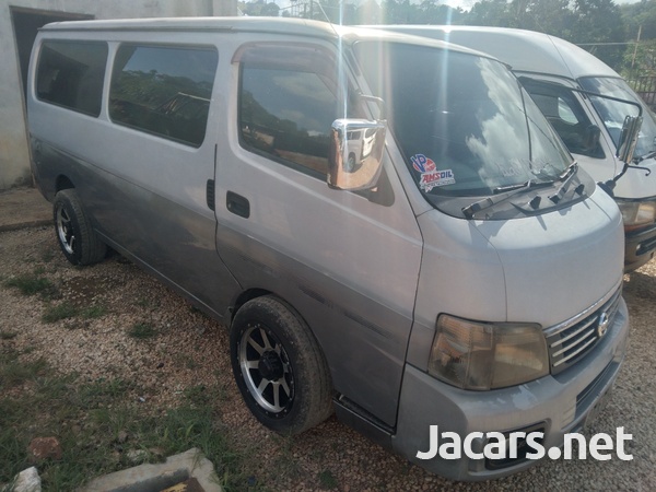 Nissan Caravan 3,0L 2005-1