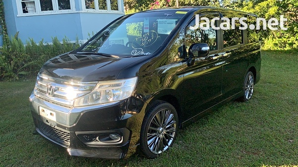 Honda Stepwgn Spada 2,0L 2013-2