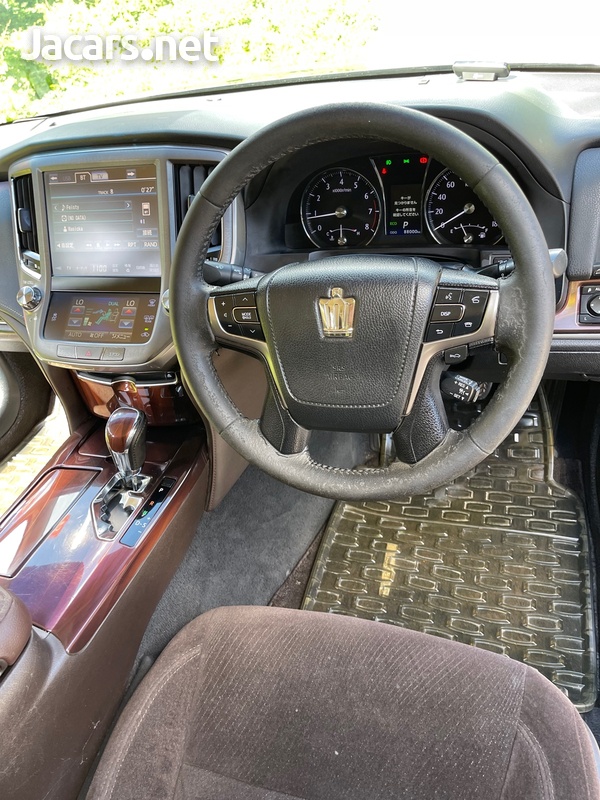 Toyota Crown 2,5L 2014-5